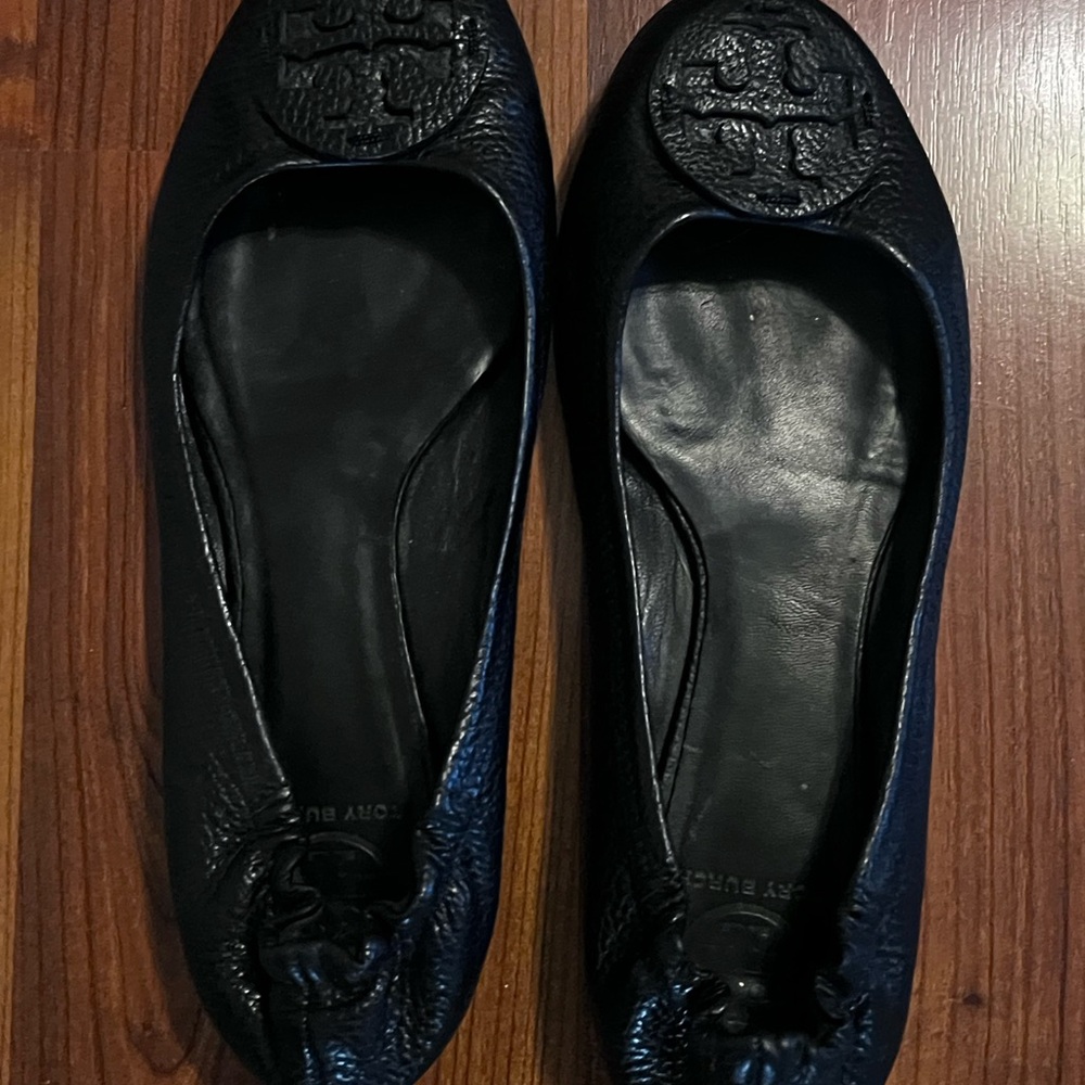 Tory Burch Black Textured Leather Flats